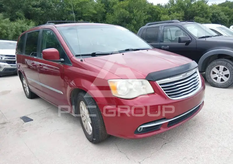 2014 Chrysler TOWN & COUNTRY photo