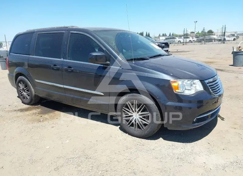 2014 Chrysler TOWN & COUNTRY фото