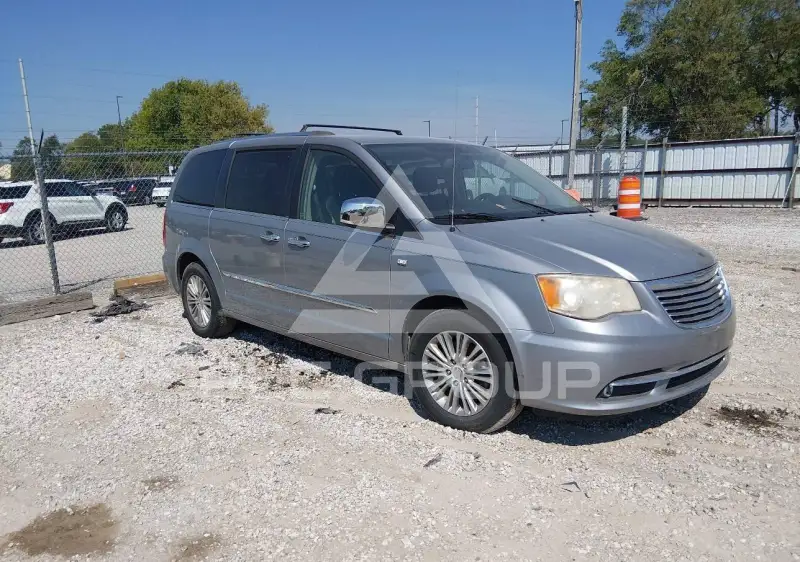 2014 Chrysler TOWN & COUNTRY фото