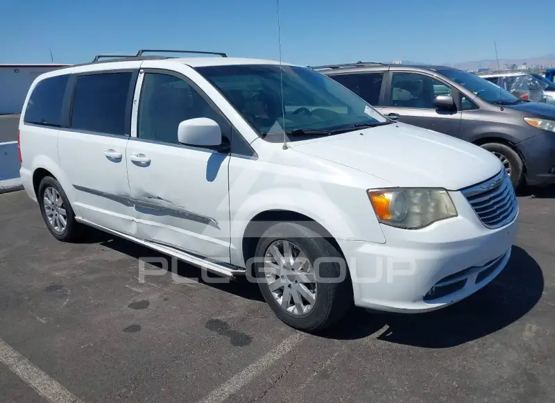 2014 Chrysler TOWN & COUNTRY photo