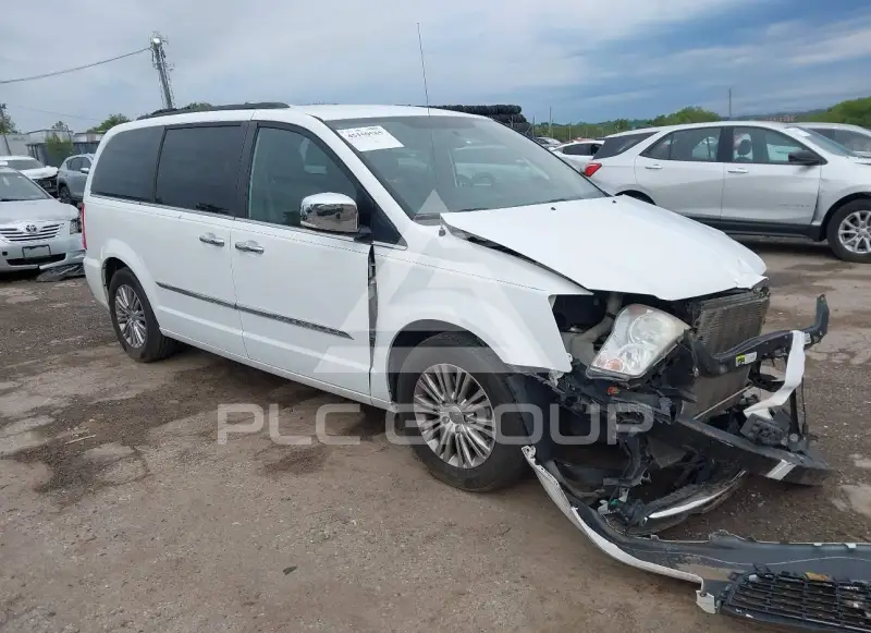 2014 Chrysler TOWN & COUNTRY фото