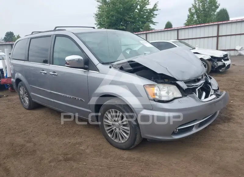2014 Chrysler TOWN & COUNTRY photo