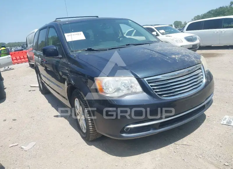 2014 Chrysler TOWN & COUNTRY фото