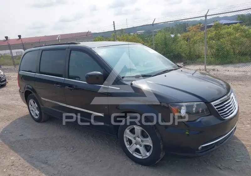 2014 Chrysler TOWN & COUNTRY фото