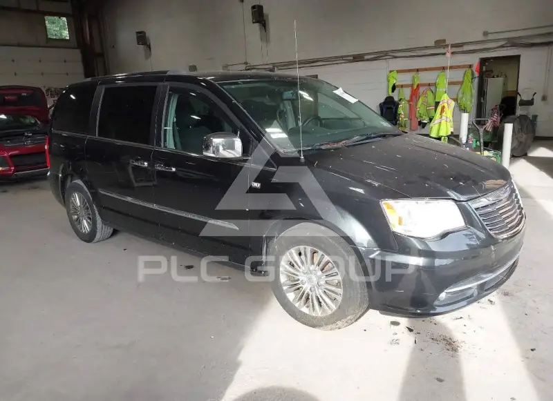 2014 Chrysler TOWN & COUNTRY фото