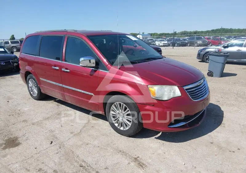 2014 Chrysler TOWN & COUNTRY фото
