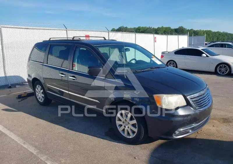 2014 Chrysler TOWN & COUNTRY photo