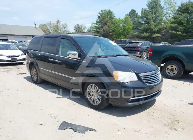 2014 Chrysler TOWN & COUNTRY фото