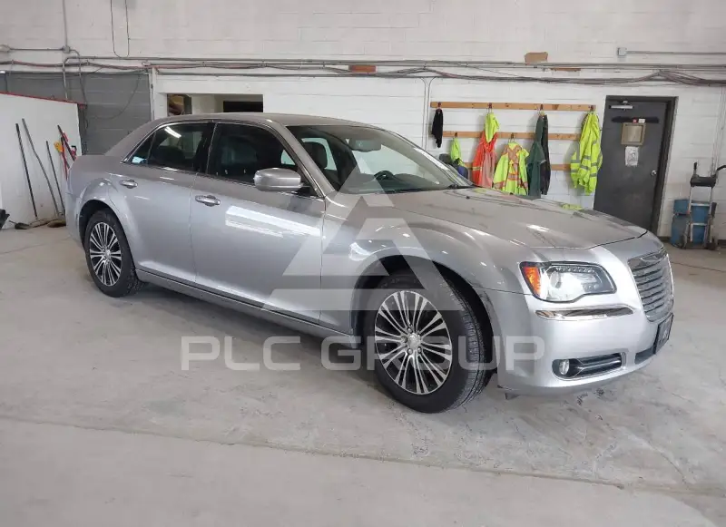 2014 Chrysler 300 фото