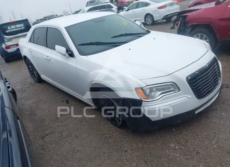 2014 Chrysler 300 photo