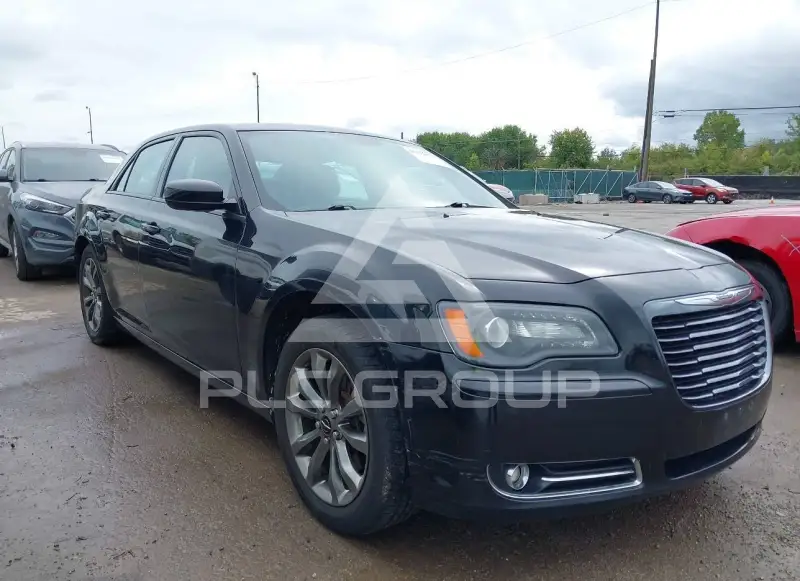 2014 Chrysler 300 photo