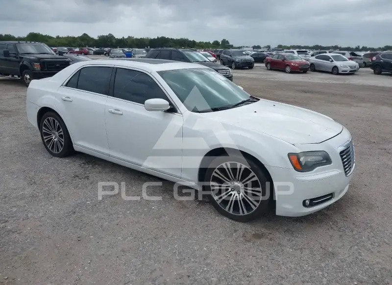 2014 Chrysler 300 фото