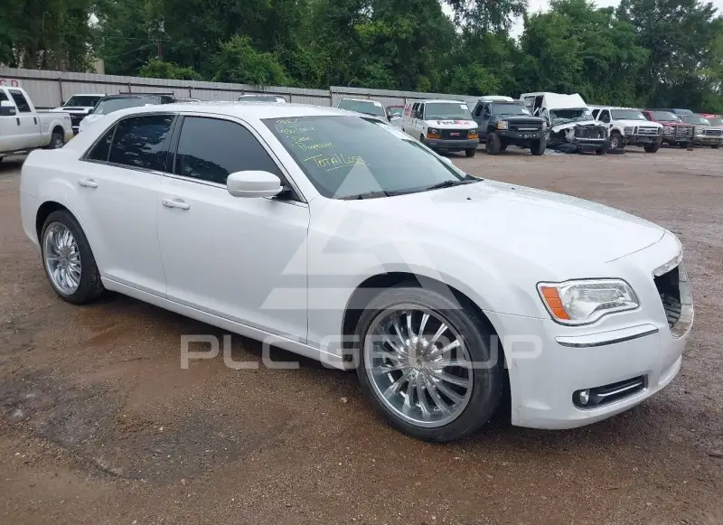 2014 Chrysler 300 фото