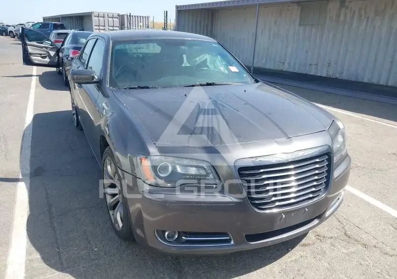 2014 Chrysler 300 фото