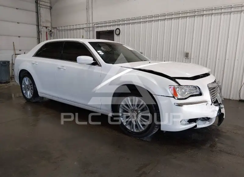 2014 Chrysler 300 фото
