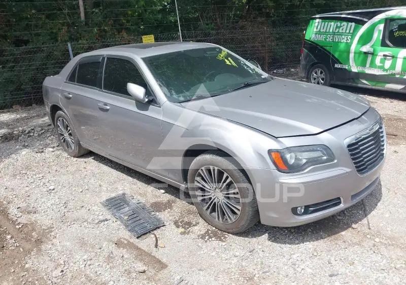 2014 Chrysler 300 фото