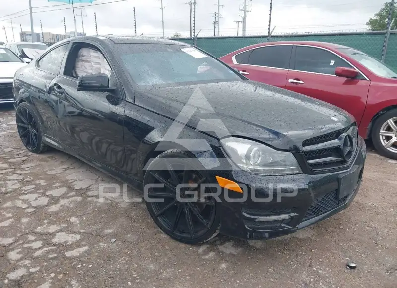 2014 Mercedes Benz C 250 фото