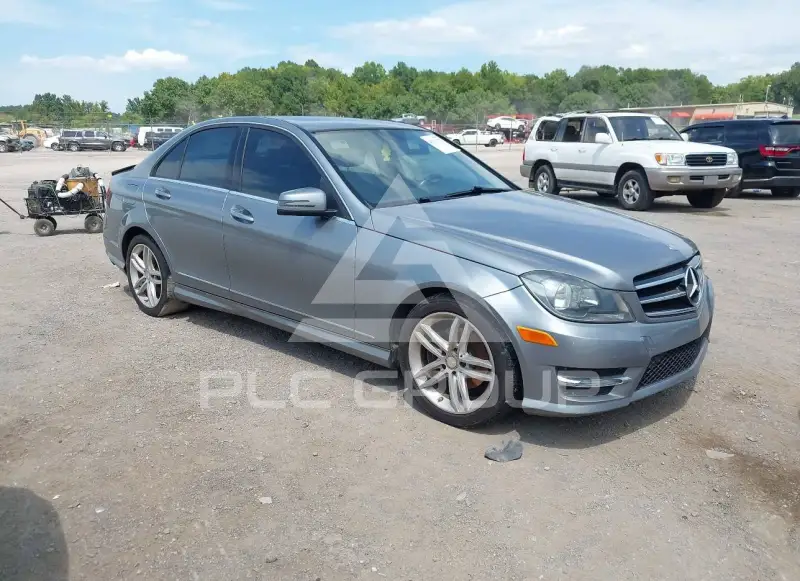 2014 Mercedes Benz C 250 фото