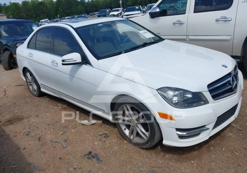 2014 Mercedes Benz C 250 фото