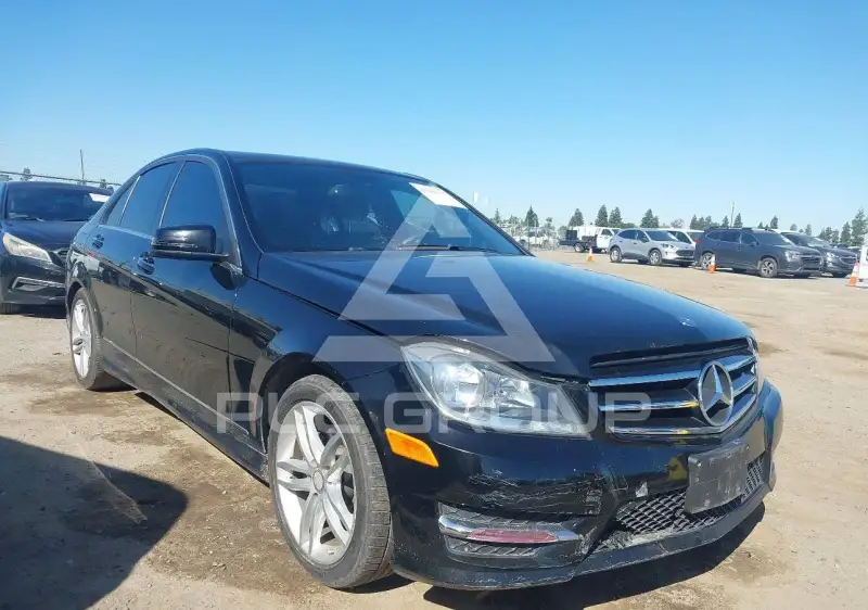 2014 Mercedes Benz C 250 photo