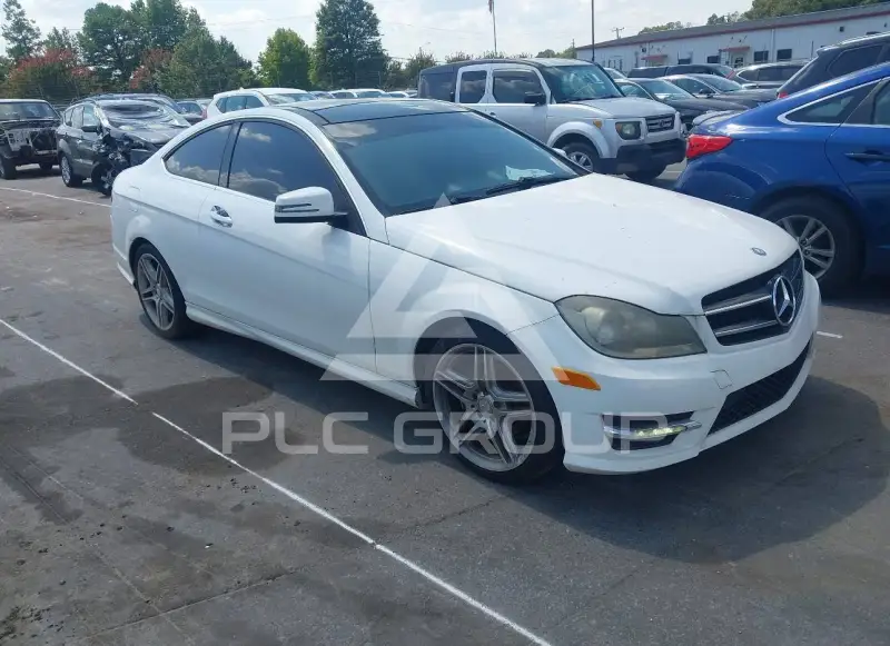 2014 Mercedes Benz C 250 фото