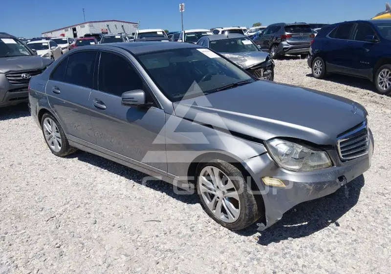 2014 Mercedes Benz C 250 photo