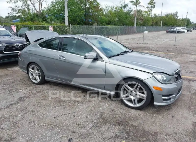 2014 Mercedes Benz C 250 фото