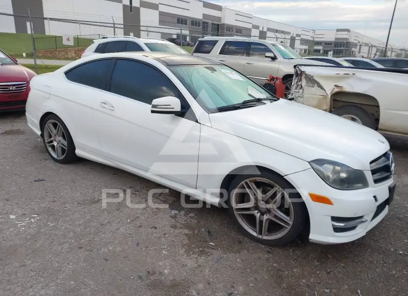 2014 Mercedes Benz C 250 фото