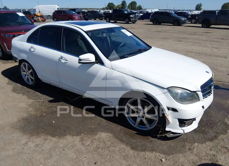 2014 Mercedes Benz C 250 фото