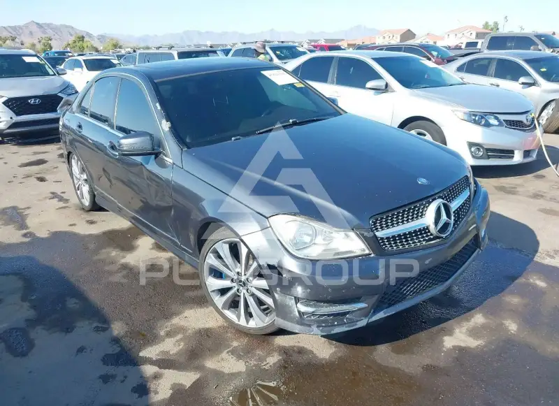 2014 Mercedes Benz C 250 фото