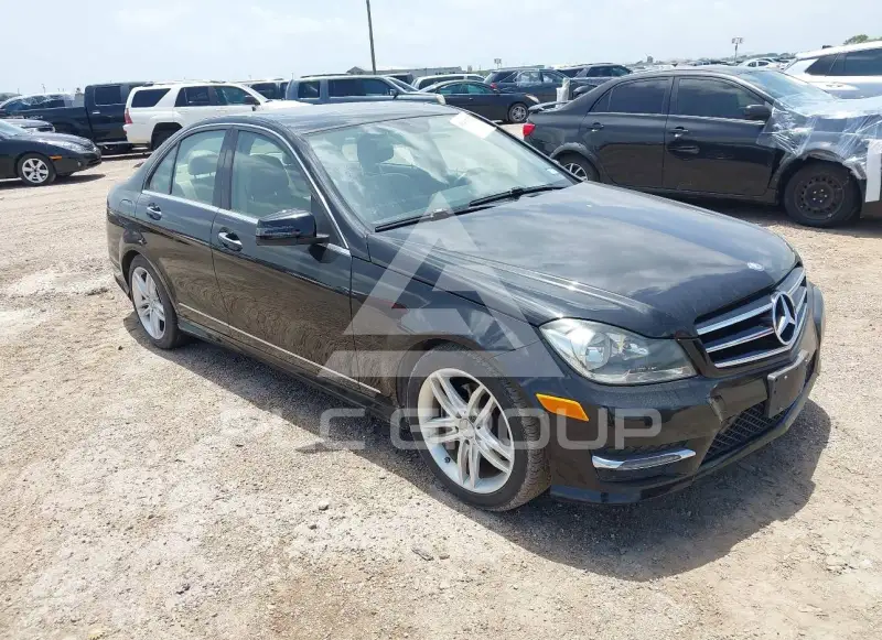 2014 Mercedes Benz C 250 фото