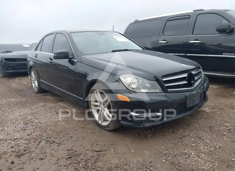 2014 Mercedes Benz C 250 фото