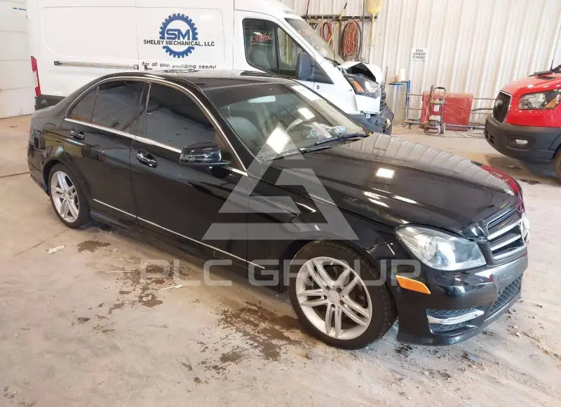 2014 Mercedes Benz C 250 photo