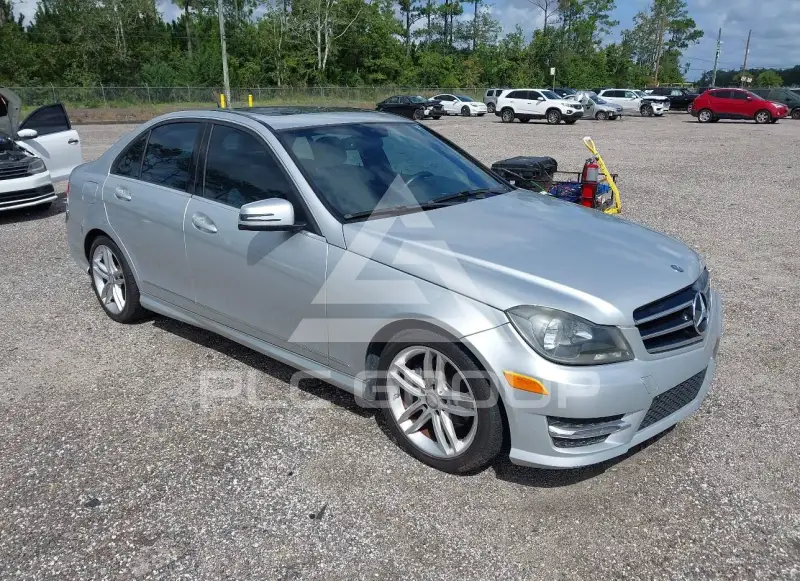 2014 Mercedes Benz C 250 photo