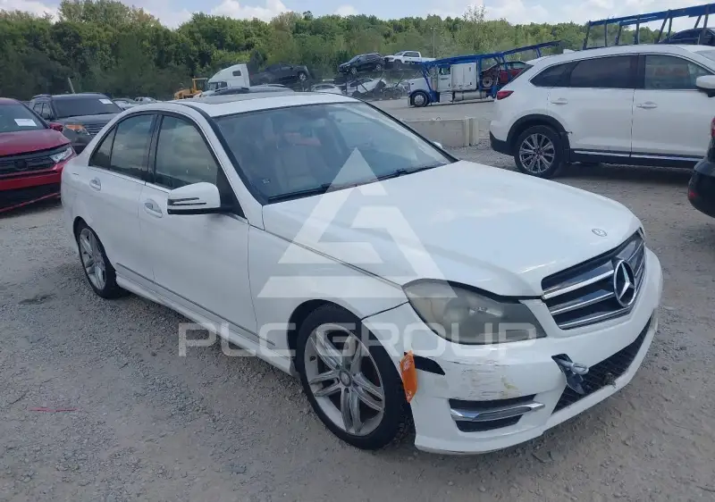 2014 Mercedes Benz C 250 фото