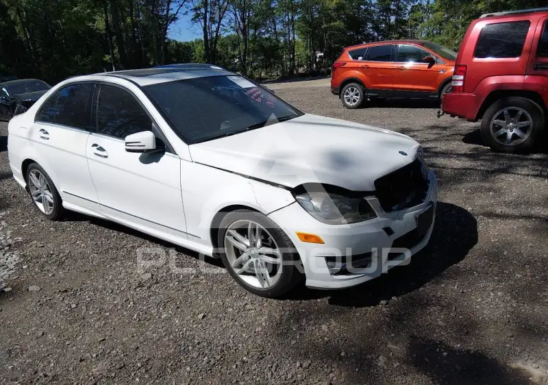 2014 Mercedes Benz C 250 фото