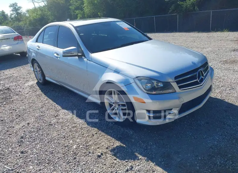 2014 Mercedes Benz C 300 photo