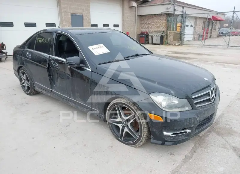 2014 Mercedes Benz C 300 photo