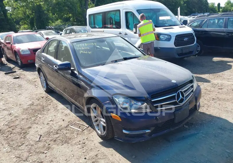 2014 Mercedes Benz C 300 фото