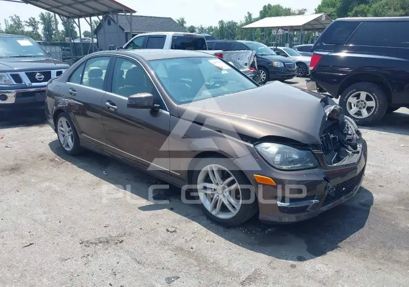 2014 Mercedes Benz C 300 photo