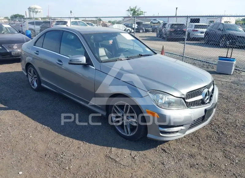 2014 Mercedes Benz C 300 photo