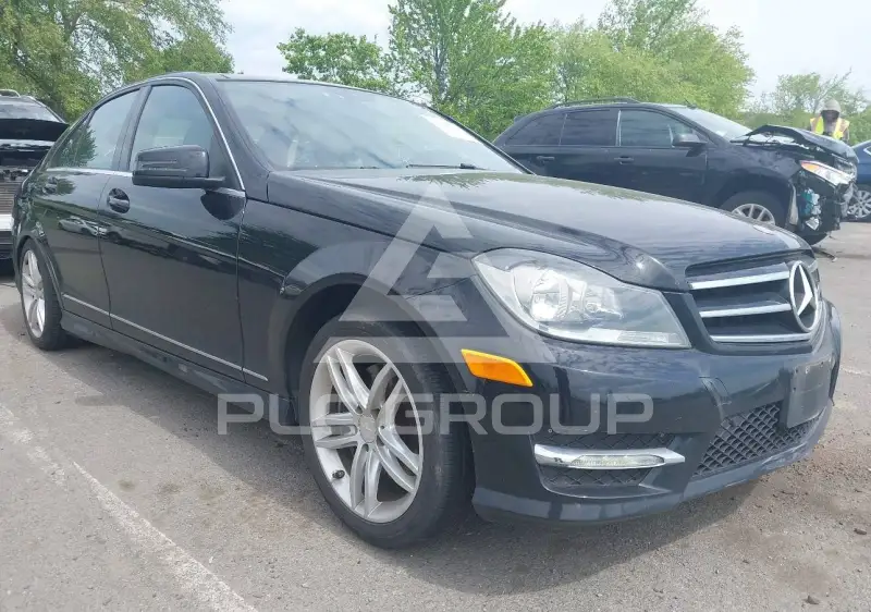 2014 Mercedes Benz C 300 photo