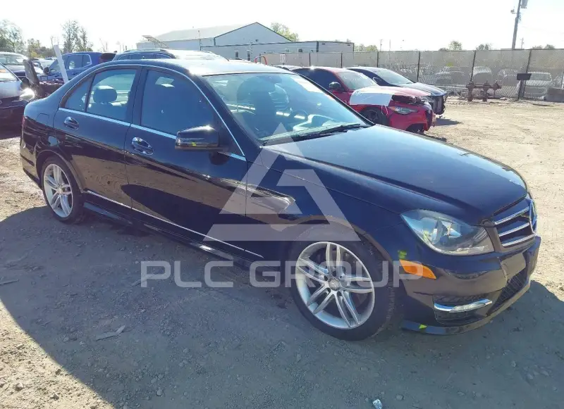 2014 Mercedes Benz C 300 фото