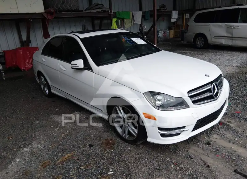 2014 Mercedes Benz C 300 фото