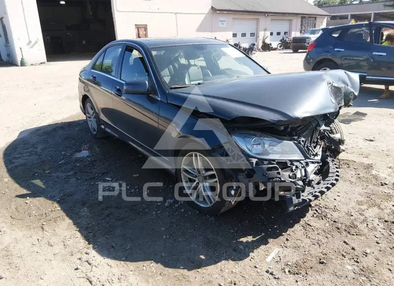 2014 Mercedes Benz C 300 photo