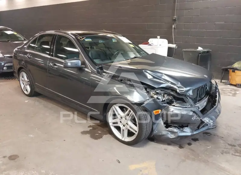 2014 Mercedes Benz C 300 photo