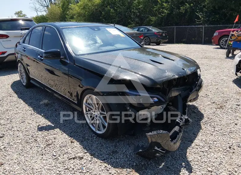2014 Mercedes Benz C 300 фото