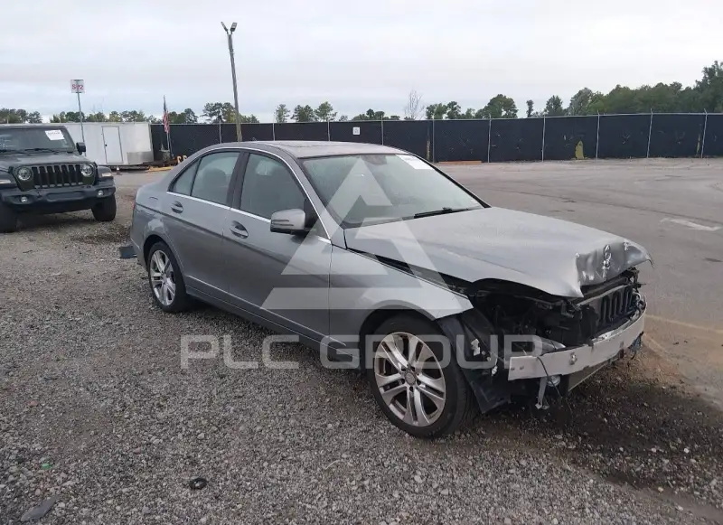 2014 Mercedes Benz C 300 фото