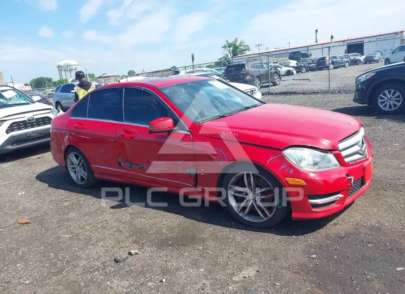 2014 Mercedes Benz C 300 photo