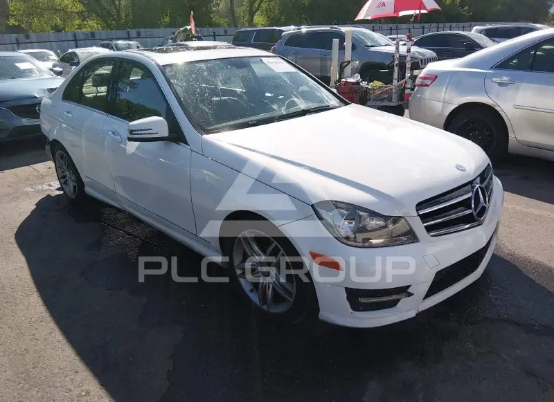 2014 Mercedes Benz C 300 photo